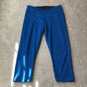 Size small Manduka yoga pants. Good condition.